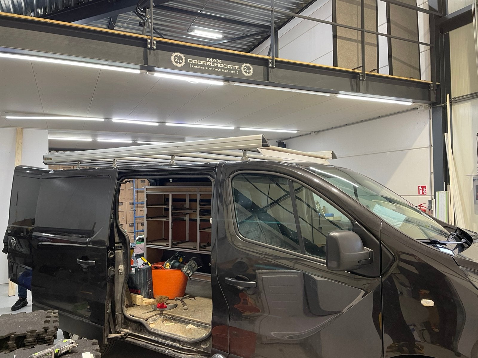 Imperiaal vivaro traffic nv 300, Ophalen, Gebruikt