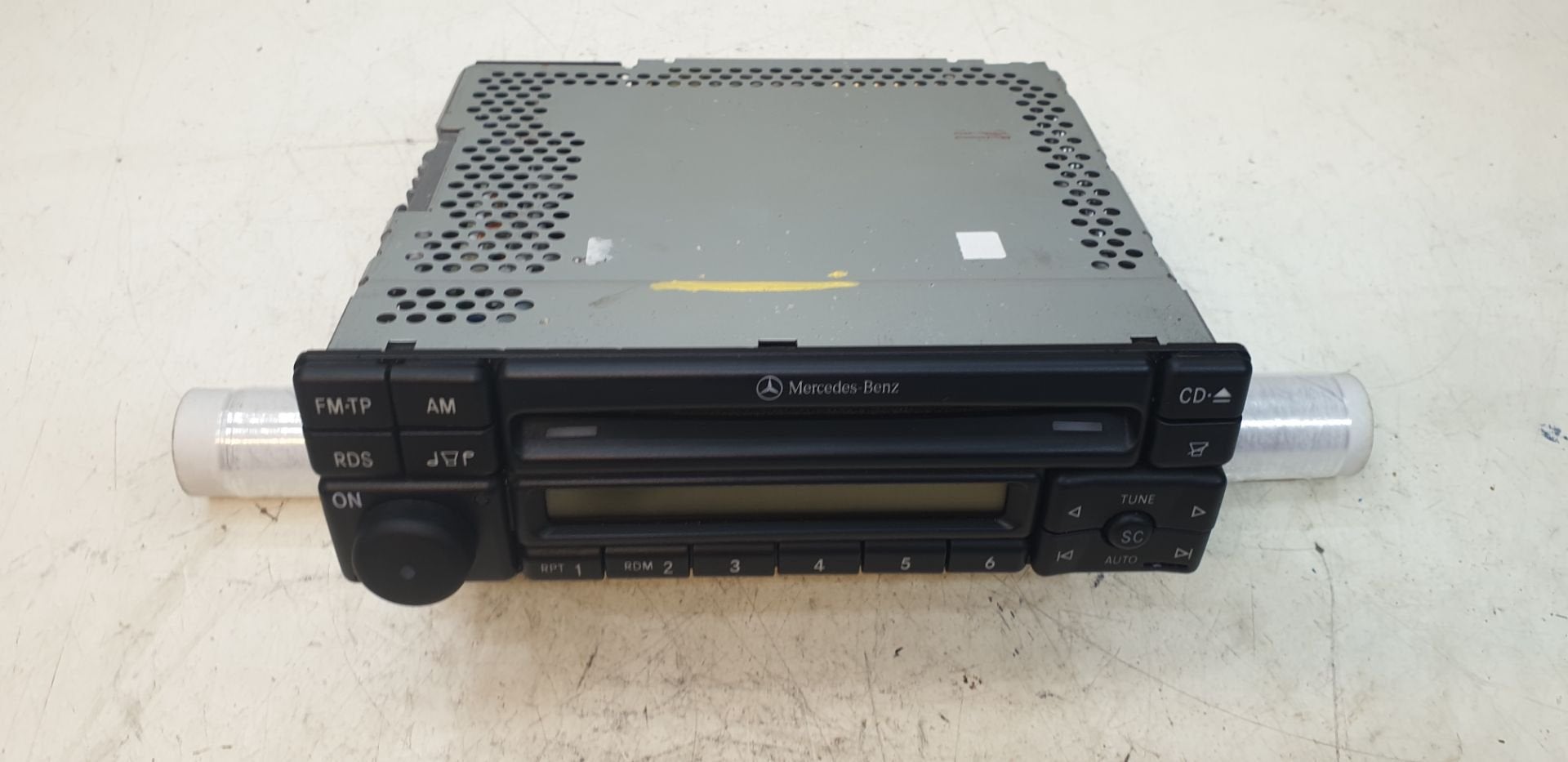 Originele Alpine Radio CD speler Mercedes retro MF2197 17082, Gebruikt, Mercedes-Benz AG, Mercedes-Benz, Ophalen of Verzenden