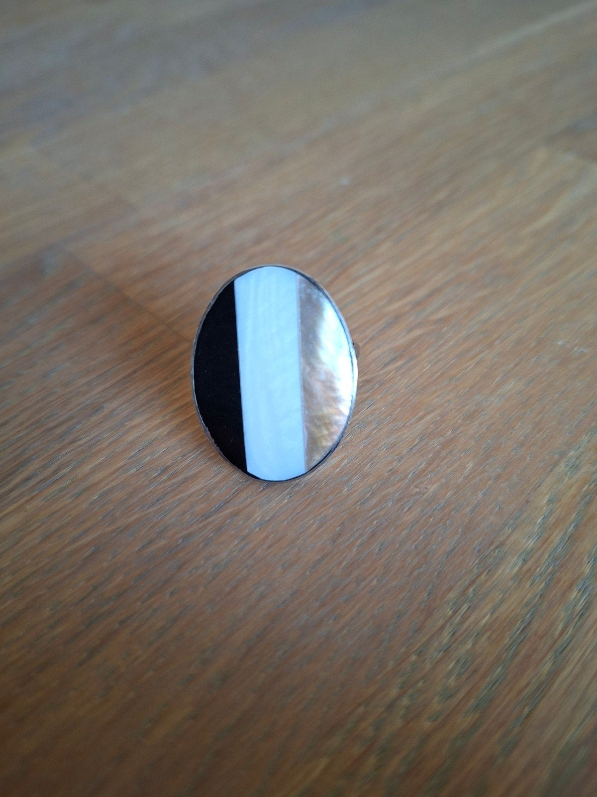 Zwart/wit ring maat 21, Sieraden, Tassen en Uiterlijk, Ringen, Overige materialen, Gebruikt, 20 of groter, Zwart