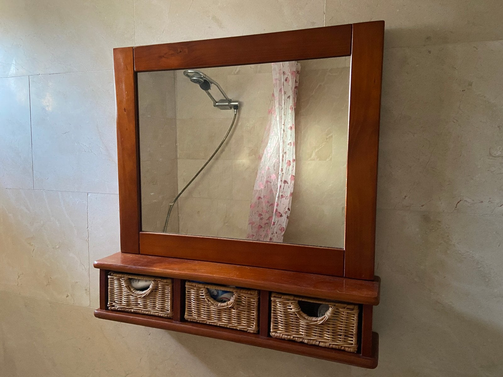 Leuke badkamer wandmeubel spiegel met rieten mandjes, Ophalen of Verzenden, Rechthoekig, Minder dan 50 cm