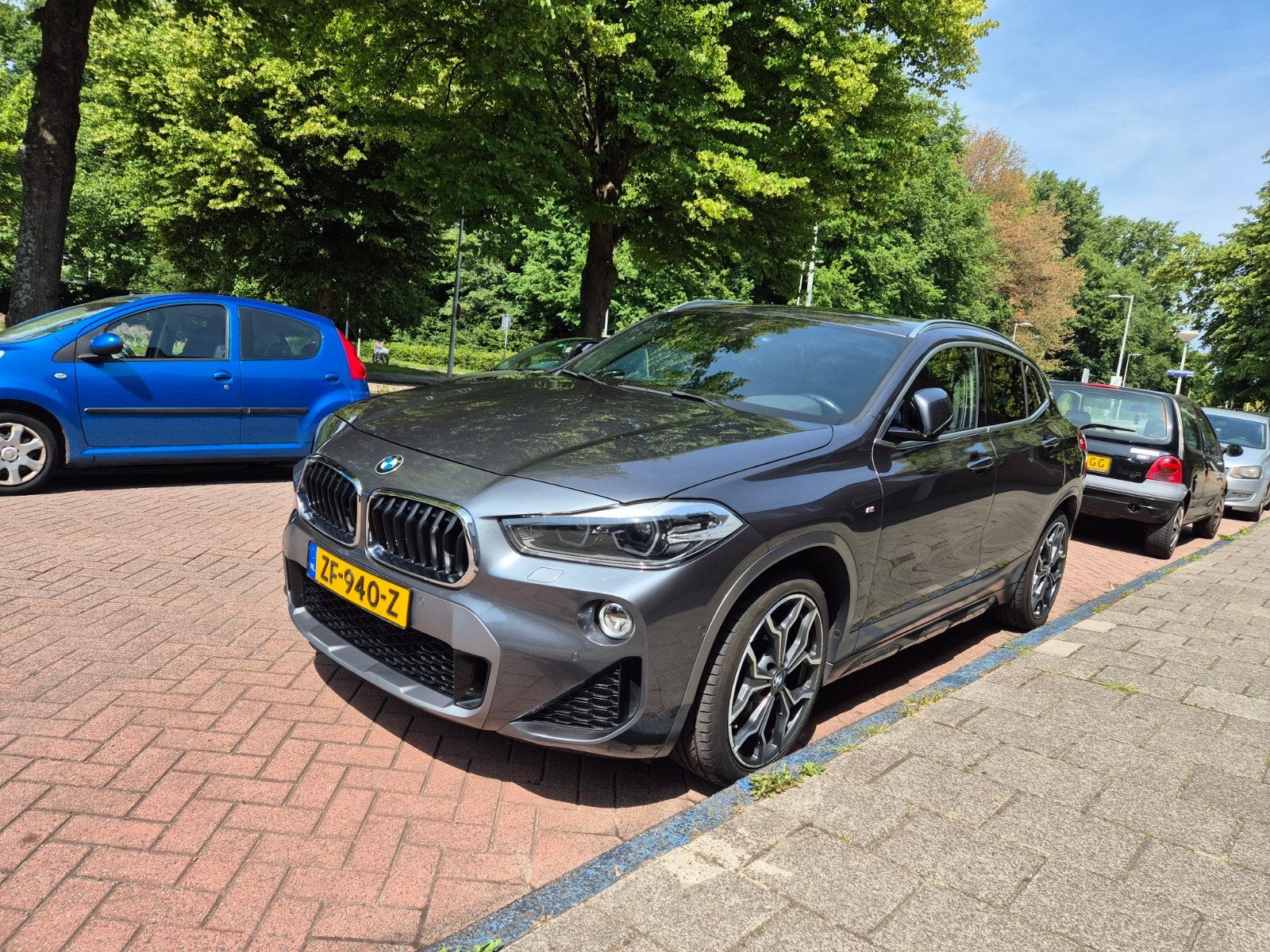 BMW X2 Sdrive20i 192pk Aut 2019 Grijs, Auto's, 1998 cc, X2, 1800 kg, 1435 kg