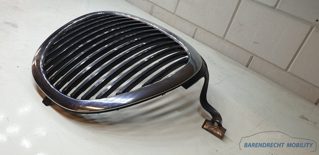 Jaguar S-Type II 2 X200 radiateur grille XR83-8A133-AA XR83-, Gebruikt, Abbey Road, Whitley 1
CV3 4LF  Coventry, Jaguar, Jaguar Land Rover Limited