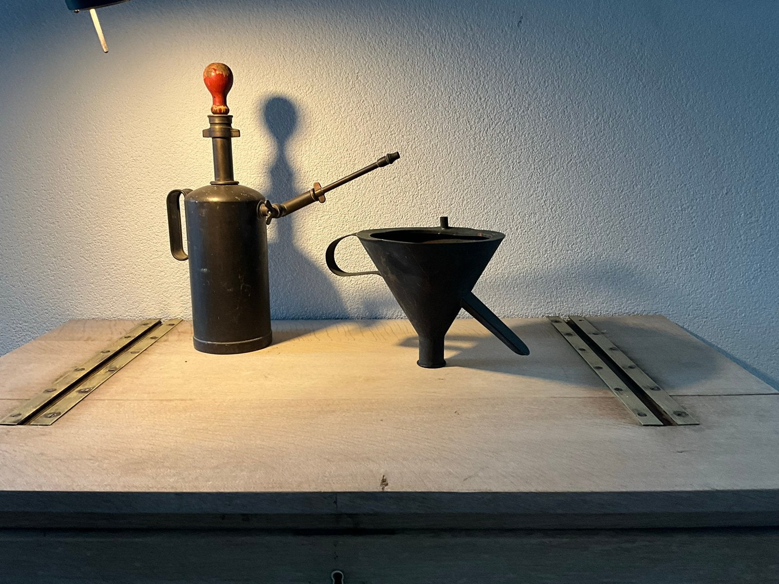 Antieke Koperen Spuit met Houten Handvat, Antiek en Kunst, Ophalen of Verzenden, Koper
