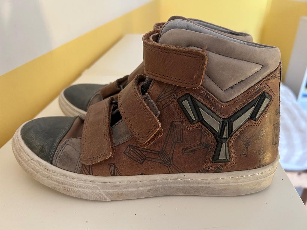 Trackstyle schoenen jongens maat 35 met klittenband, Ophalen, Trackstyle, Schoenen, Zo goed als nieuw