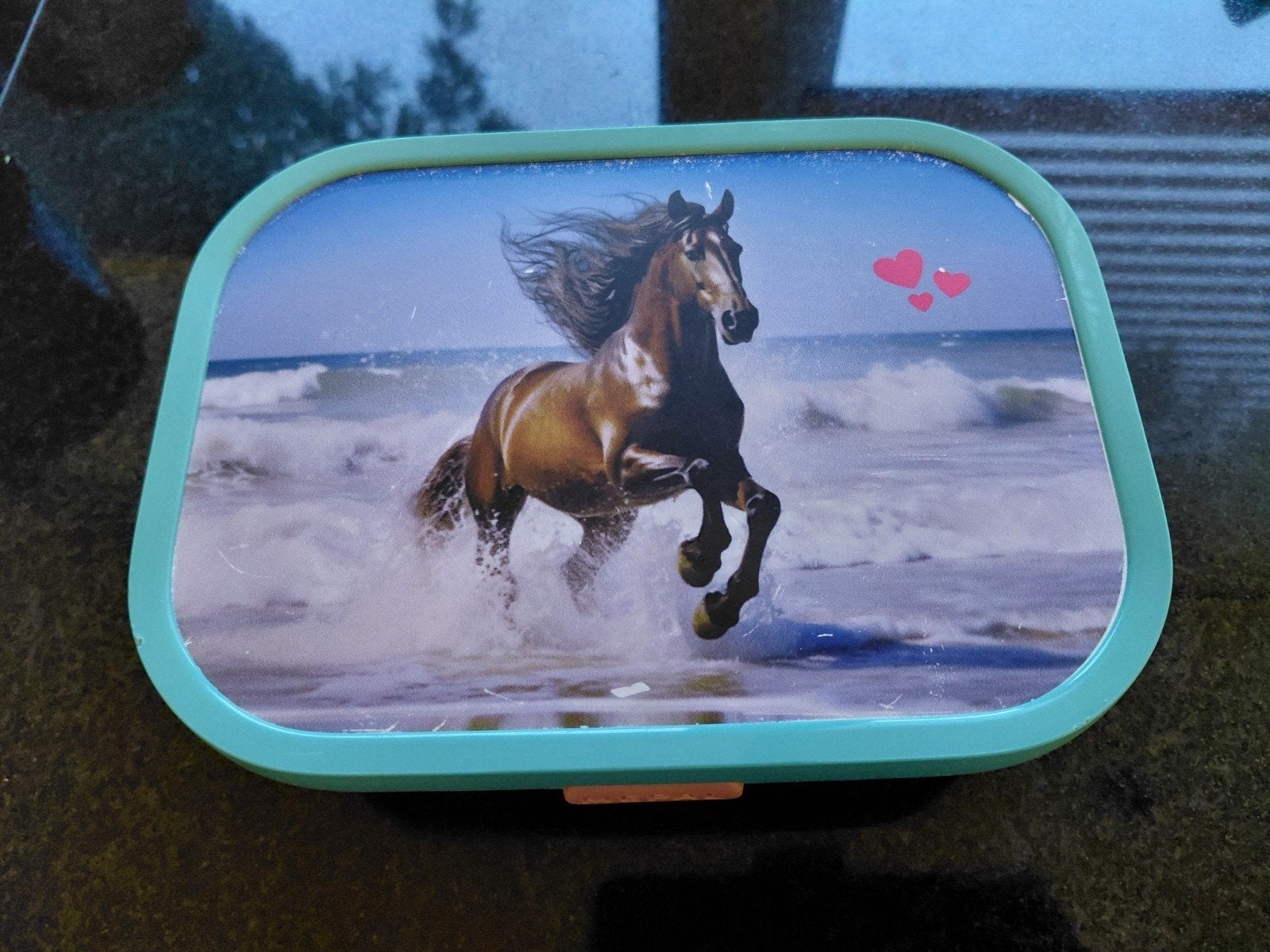 gratis op te halen broodtrommel Mepal met paard, Ophalen, Zo goed als nieuw