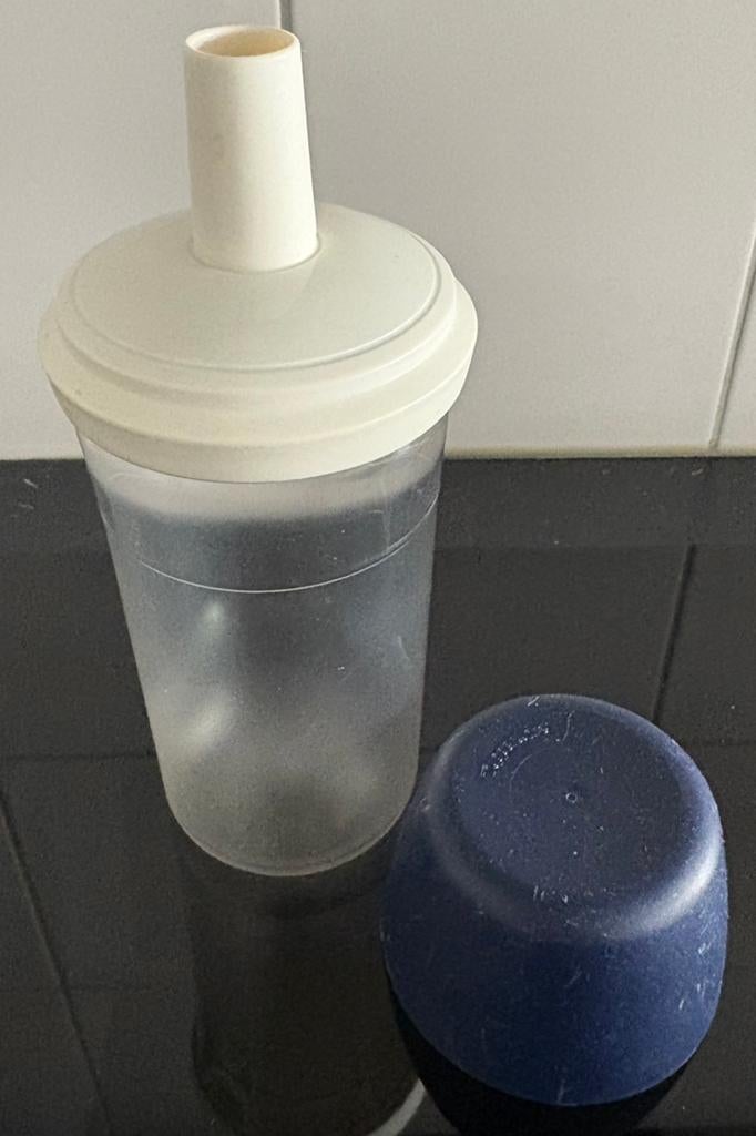 Tupperware Shaker en Lunchbox Set, Ophalen of Verzenden, Gebruikt, Crème, Beker of Kan