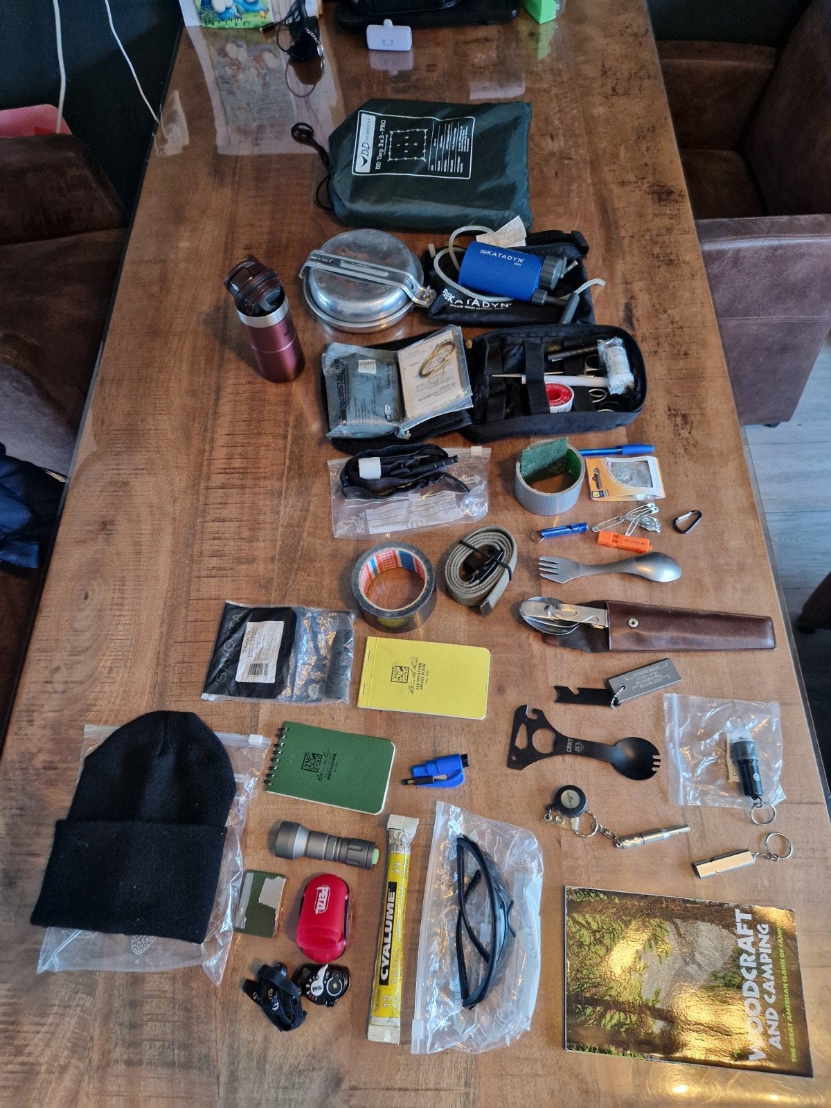 survival outdoor noodpakket, Ophalen, Landmacht, Nederland