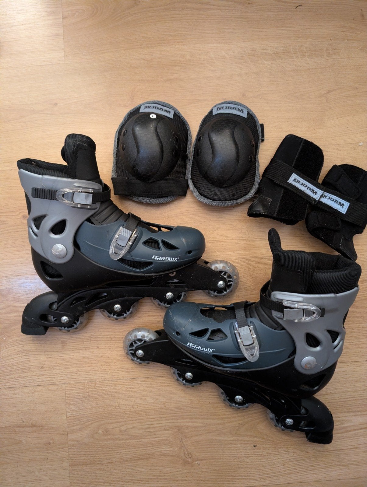 Skates verstelbaar 37-40 incl Nijdam beschermers, Ophalen, Verstelbaar