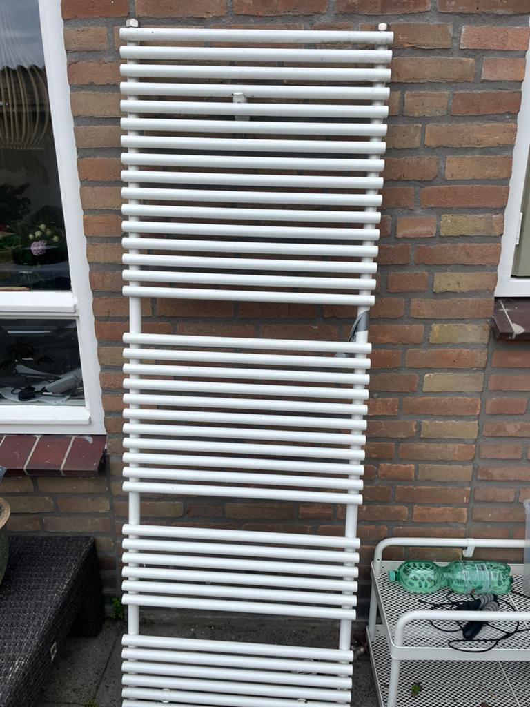 Witte radiator, Doe-het-zelf en Verbouw, Verwarming en Radiatoren, Ophalen of Verzenden, 60 tot 150 cm, Radiator, 80 cm of meer