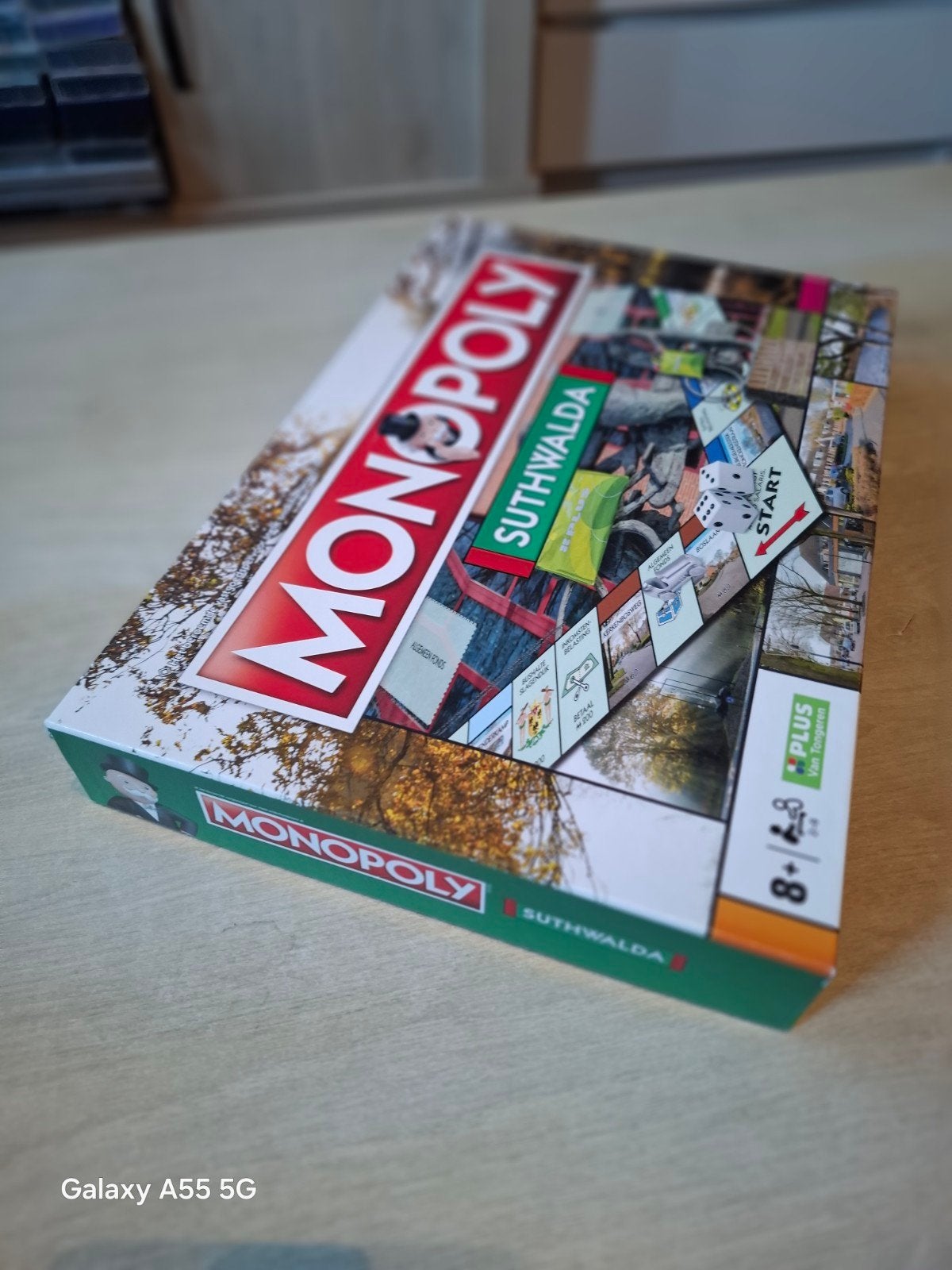 Monopoly Suthwalda - Zo goed als nieuw bordspel, Ophalen of Verzenden, Zo goed als nieuw, Drie of vier spelers, Winning Moves