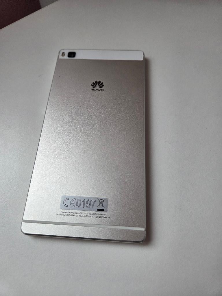 Huawei P8 Lite werkend, Telecommunicatie, Mobiele telefoons | Huawei, Gebruikt, Zwart, Ophalen of Verzenden, Zonder simlock