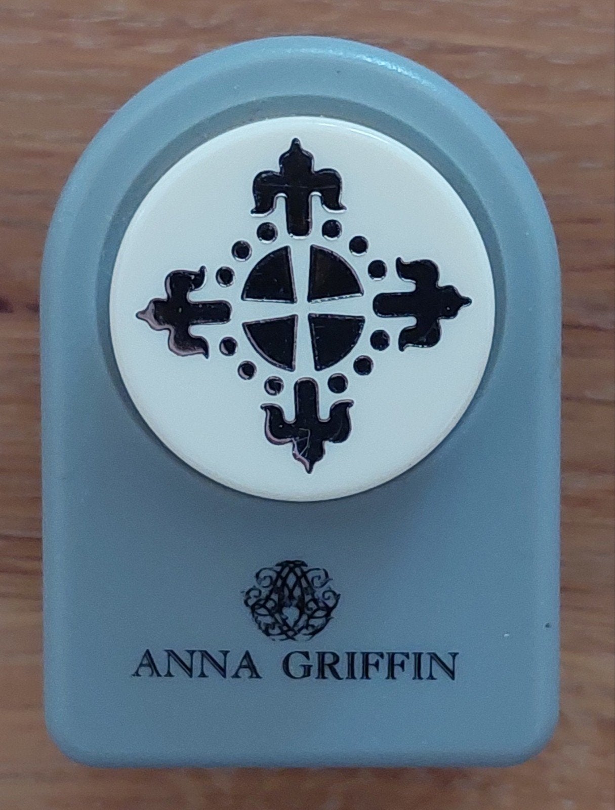 Anna Griffin figuurpons - All Night Media - Cross of Cleves, Ophalen of Verzenden, Zo goed als nieuw, Pons of Mal