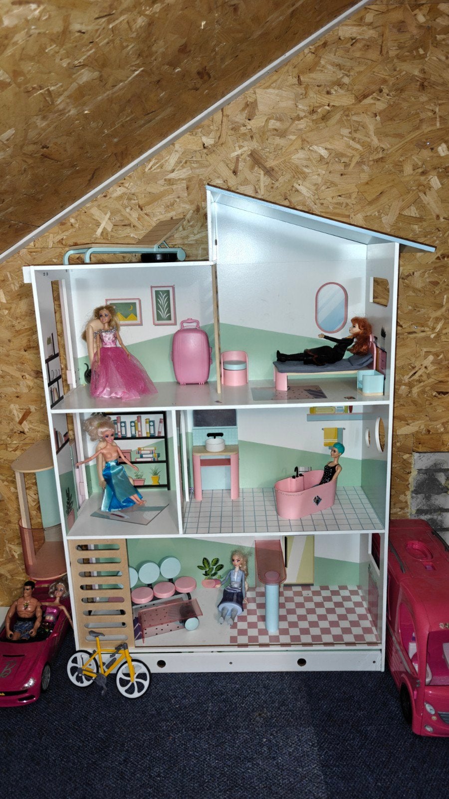 Grote Barbie set: poppenhuis, camper, auto en meer!, Ophalen, Gebruikt, Barbie