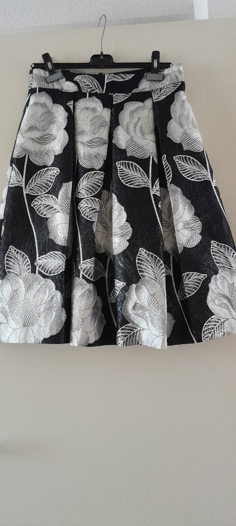 Bijzondere mooie rok Frank Lyman maat 8, Kleding | Dames, Rokken, Maat 38/40 (M), Ophalen of Verzenden, Zo goed als nieuw, Knielengte