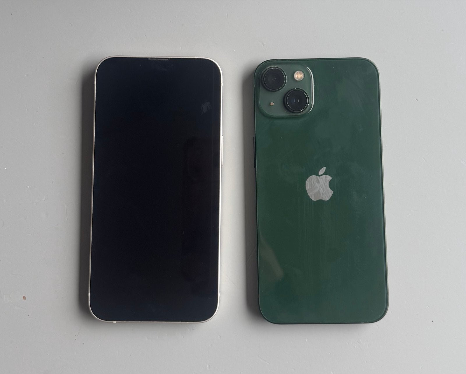 2x iPhone 13 - Zo goed als nieuw (iCloud lock), Ophalen of Verzenden, Zo goed als nieuw, IPhone 13