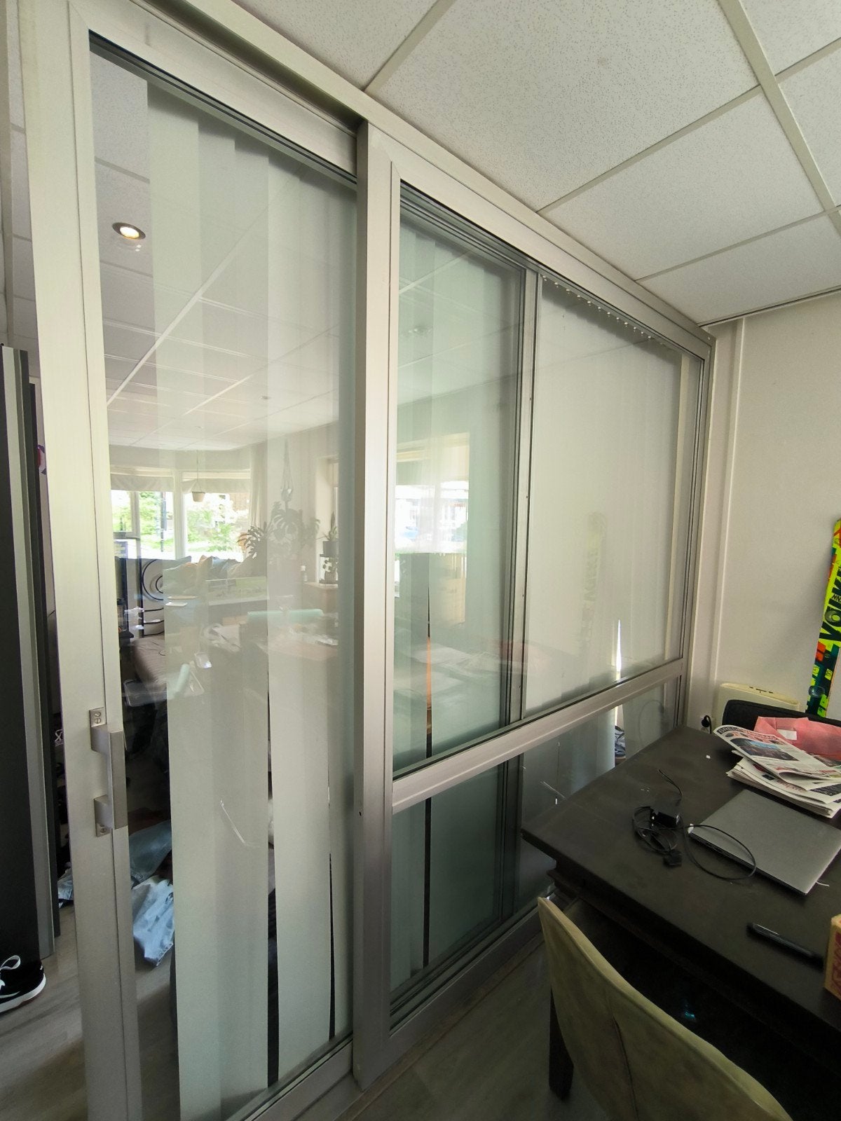 Glazen schuifwand met lamellen - H 2.42m x B 3.24m, Ophalen, Binnendeur, Schuifdeur, 120 cm of meer