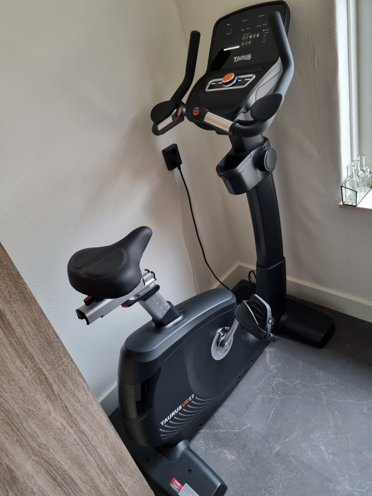 Hometrainer Taurus UB 9.9, Sport en Fitness, Ophalen, Zo goed als nieuw, Hometrainer