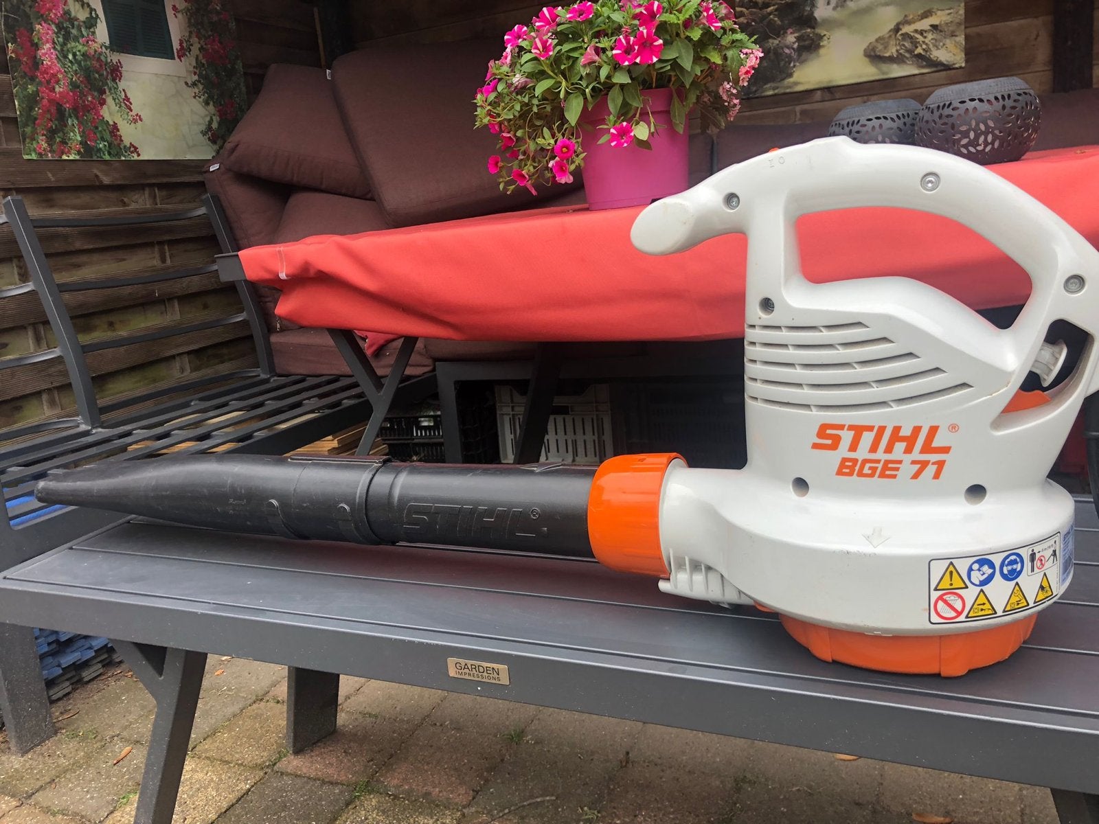 Stihl BGE 71 Elektrische Bladblazer - Gebruikt, Ophalen, Zo goed als nieuw, Elektrisch, Handgedragen