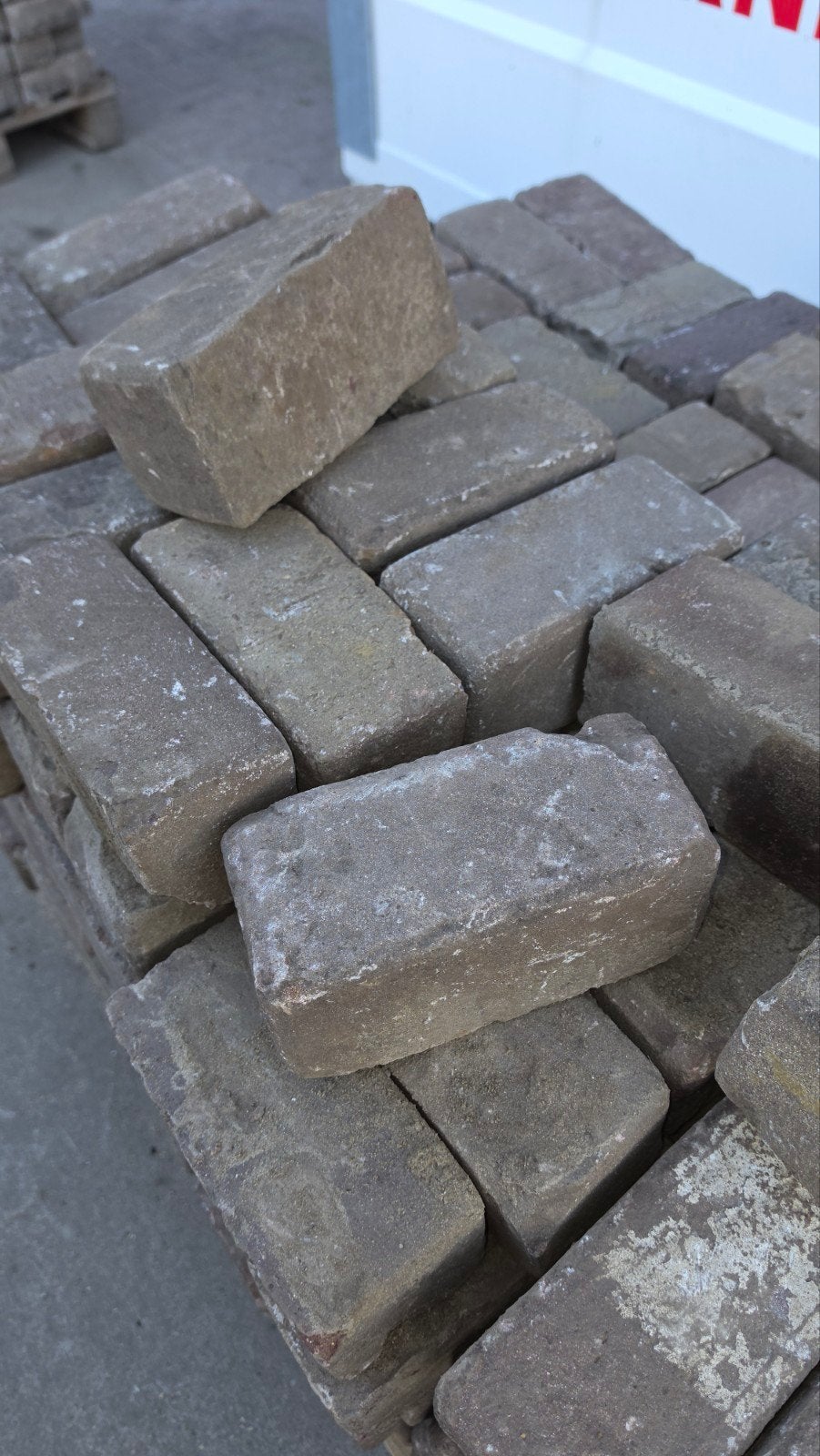 oud gebakken keiformaten, Ophalen, Gebruikt, Rood
