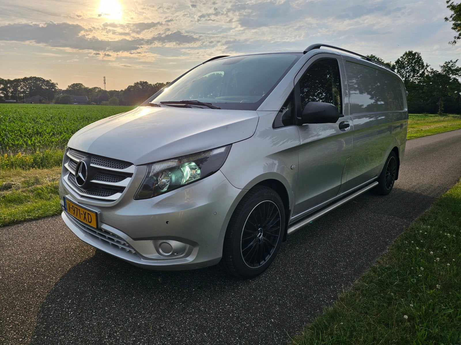 Mercedes-Benz Vito 1.6 CDI |Camera |Nette velgen |Airco, Voorwielaandrijving, Stof, Parkeersensor, Zwart