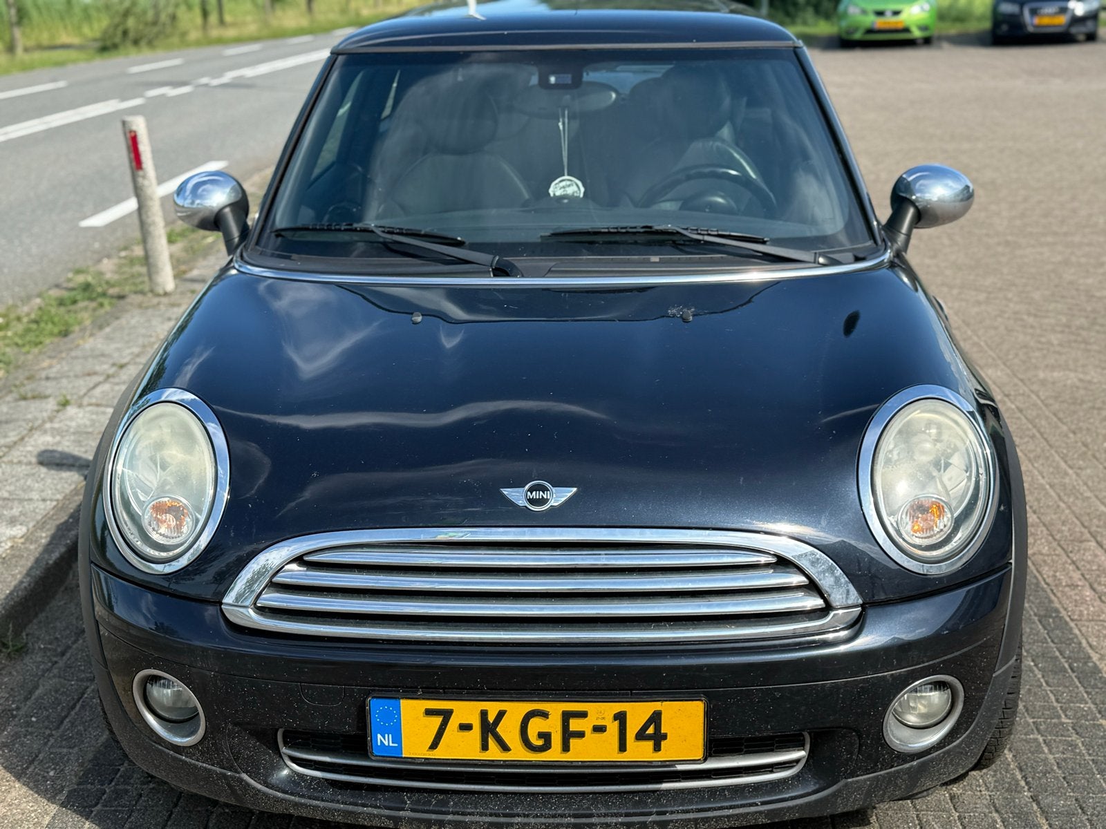 Mini 1.6 16V Cooper 2009 Zwart, Auto's, 750 kg, 4 cilinders, 4 stoelen, Leder