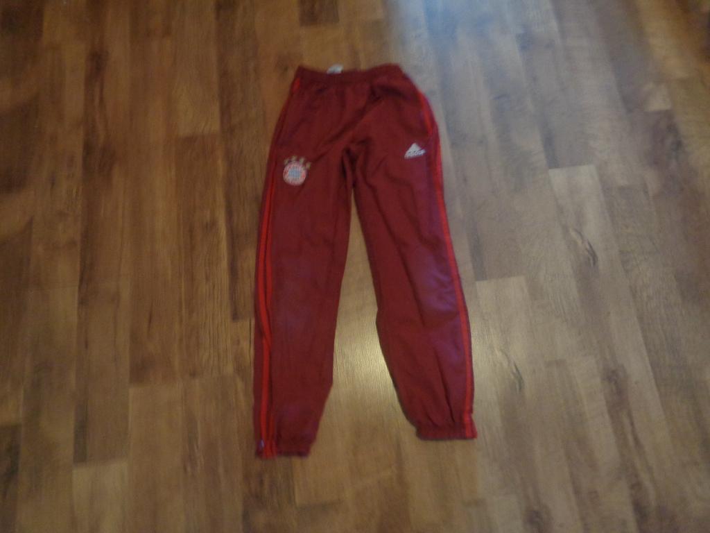 FC BAYERN MUNCHEN trainingsbroek maat 140, Maat XS of kleiner, Verzenden, Shirt