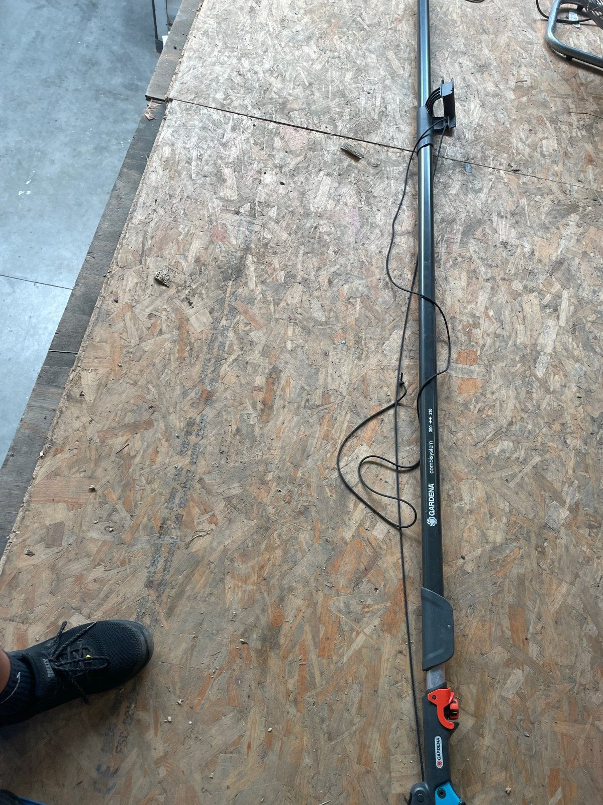 Gardena Combisystem takkenschaar met telescoopsteel, Ophalen, Gebruikt, 20 t/m 29 mm