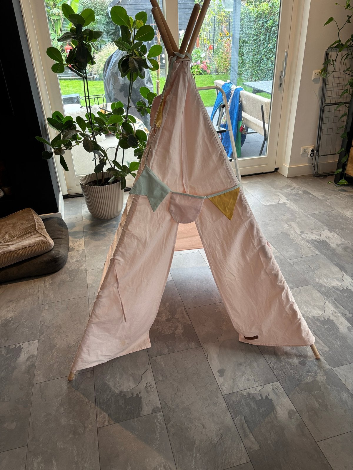 Roze speeltentje / tipi voor kinderen, Ophalen, Gebruikt