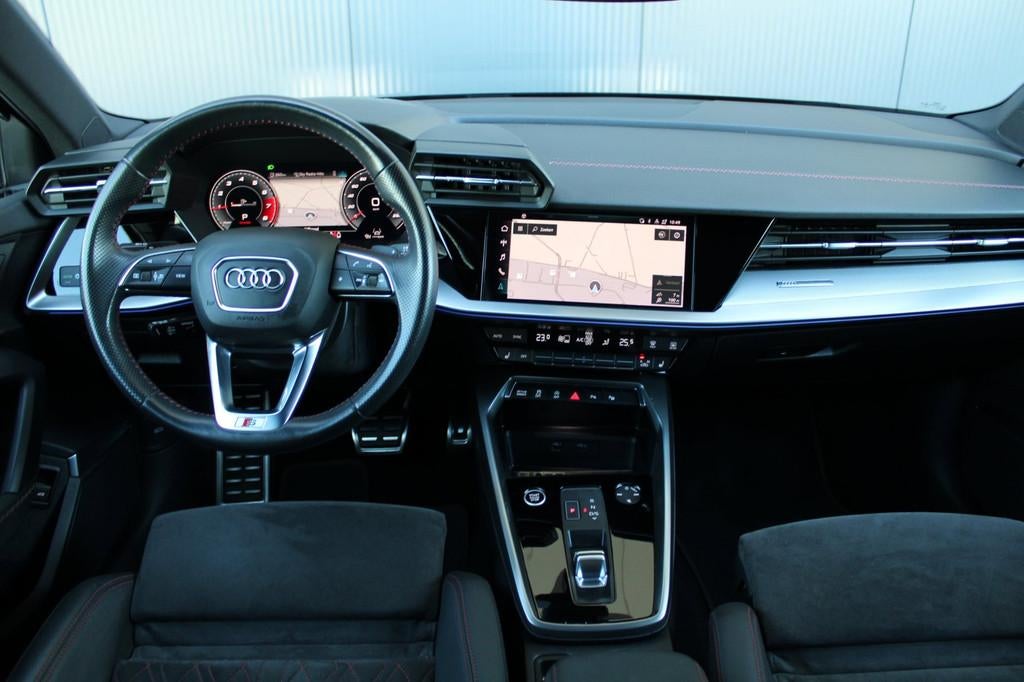 Audi A3 Limousine 35 TFSI | head-up | B&O | RS zetels | came, 4 cilinders, 150 pk, Alcantara, Bedrijf