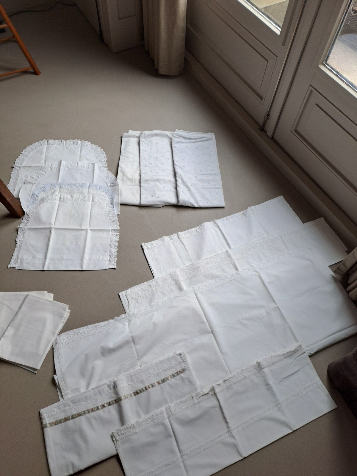 Vintage Ledikant- en Wieglakens met Broderie en Hemeltje, Gebruikt, Jongetje of Meisje, Beddengoedset, Ophalen of Verzenden