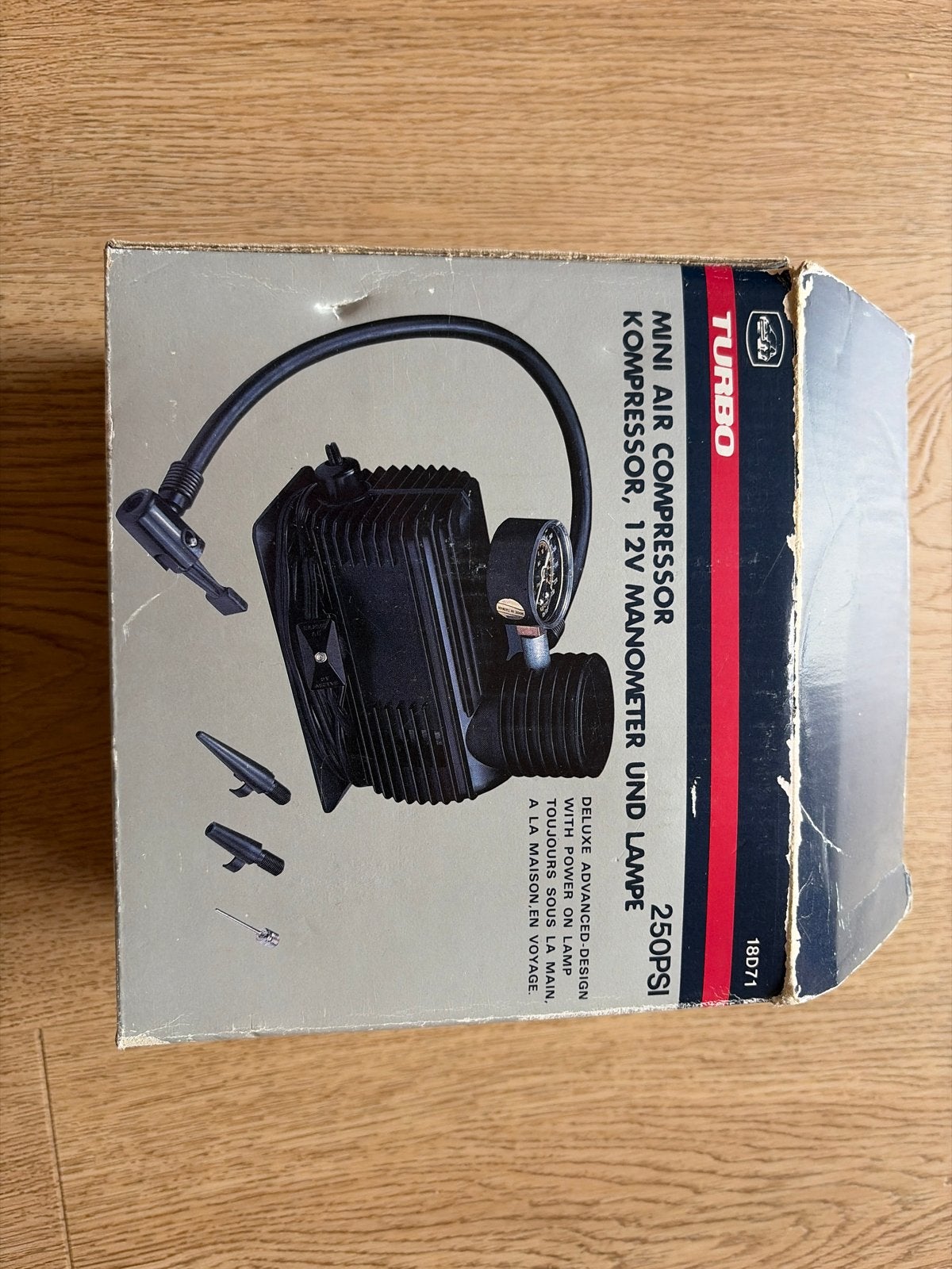 Turbo Mini Luchtcompressor 12V met Manometer en Lamp, Doe-het-zelf en Verbouw, Compressors, Gebruikt, Ophalen of Verzenden, Minder dan 200 liter/min