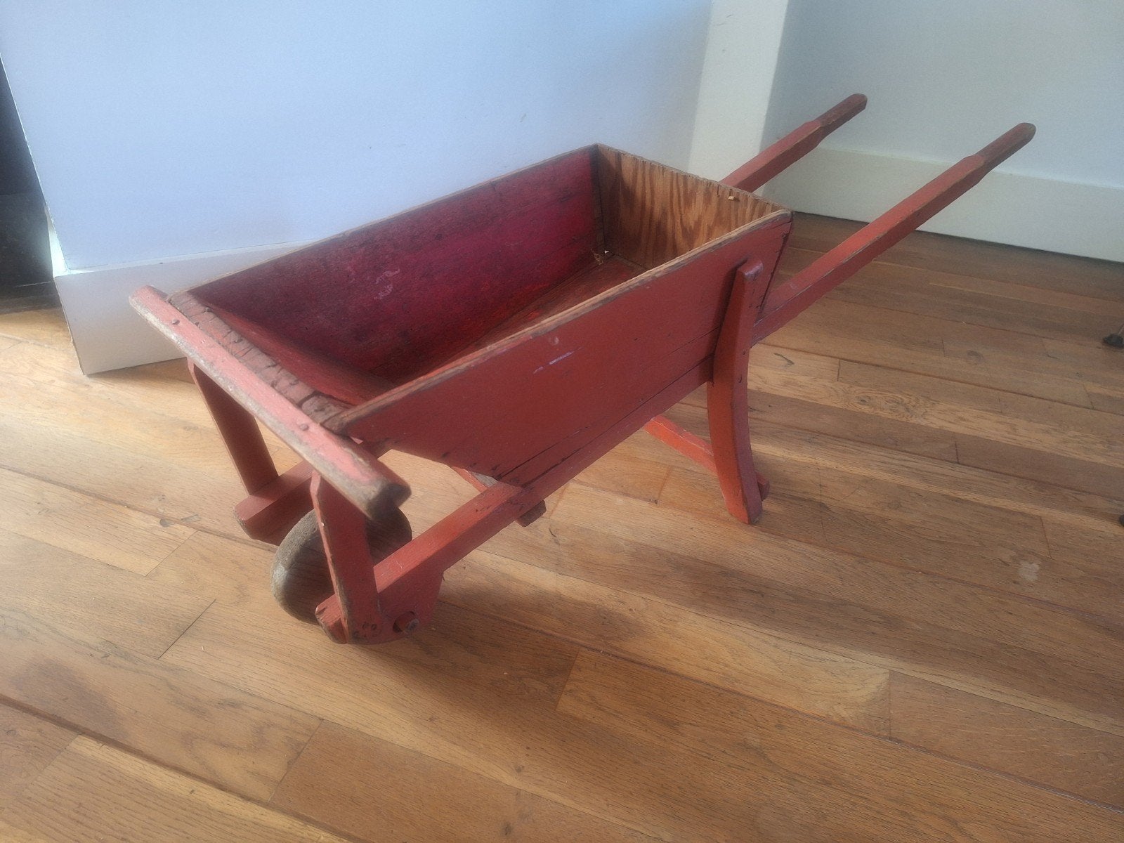Antieke houten kruiwagen - Decoratief rood, Ophalen of Verzenden