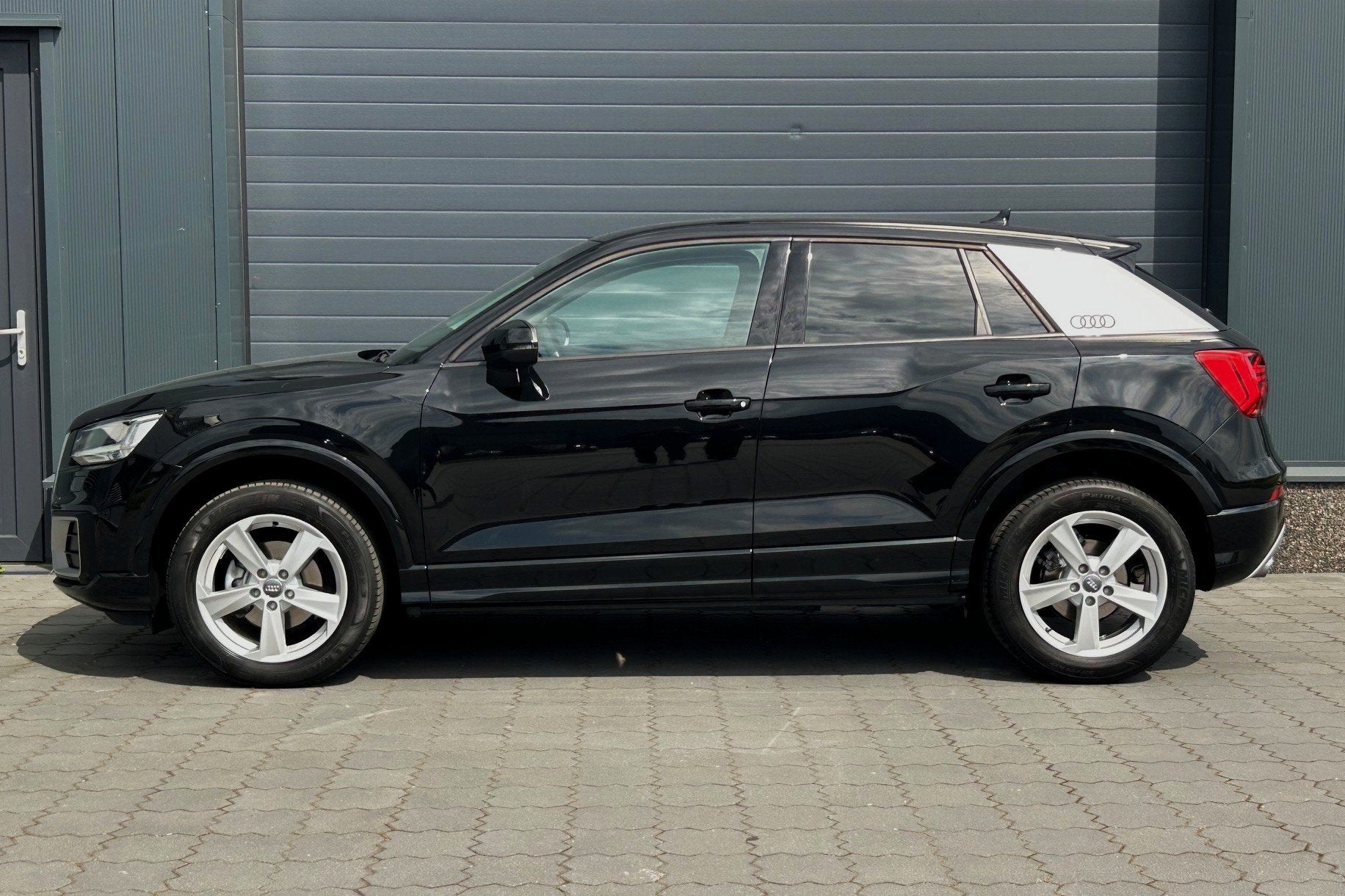 Audi Q2 35 TFSI 150pk Sport S-Tronic LED B&O ACC KEYLESS TRE, Stof, 4 cilinders, Zwart, Bedrijf