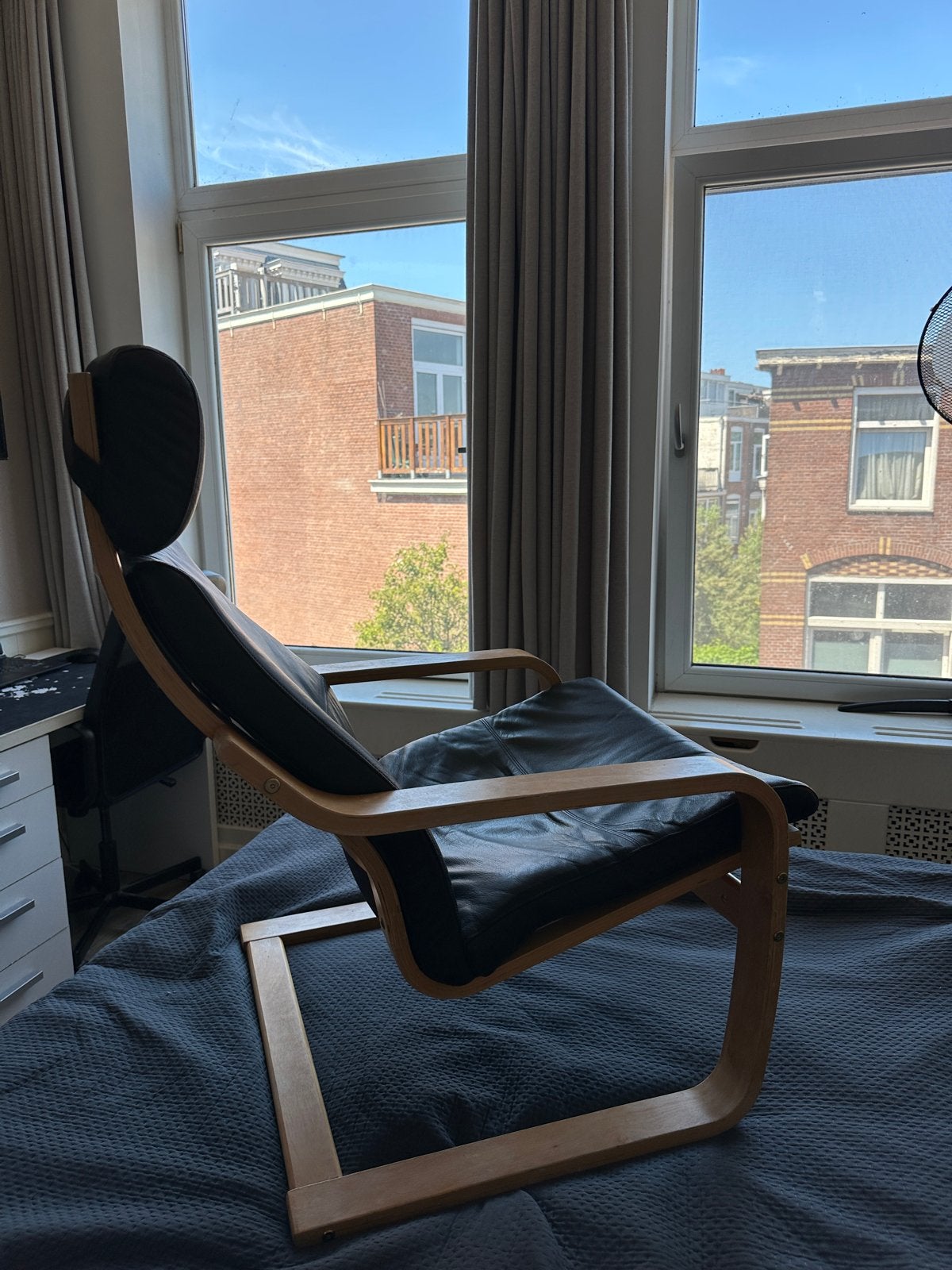 Vintage IKEA Poäng Stoel Zwart Leer - Jaren '90, Huis en Inrichting, Stoelen, Gebruikt, Eén, Leer, Zwart, Ophalen