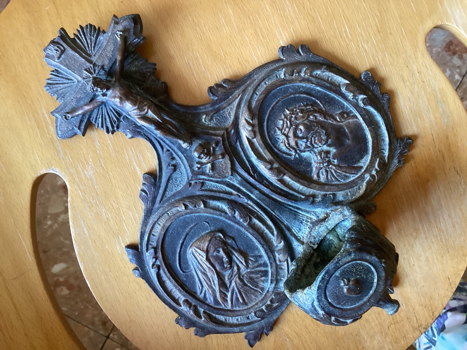 Wijwaterbakje Brons // hoog 26 cm, Ophalen of Verzenden