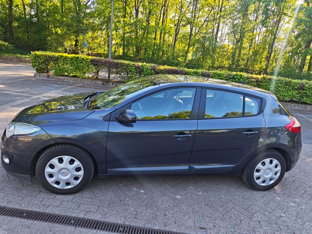 Renault Mégane 1.5 DCI 81KW HB 2013 Grijs, Euro 5, 4 cilinders, Particulier, 29 km/l