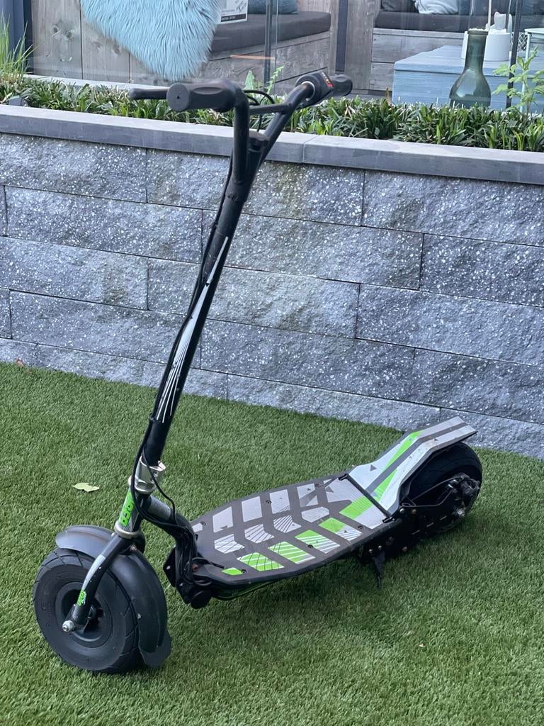 Elektrische step voor kinderen tot 8 jaar - Uber Scooter, Fietsen en Brommers, Steps, Ophalen of Verzenden, Gebruikt, Elektrische step (E-scooter)