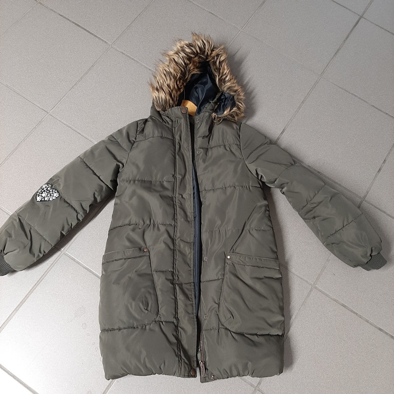 Winterjas maat 146, Kinderen en Baby's, C&A, Meisje, Ophalen of Verzenden, Zo goed als nieuw