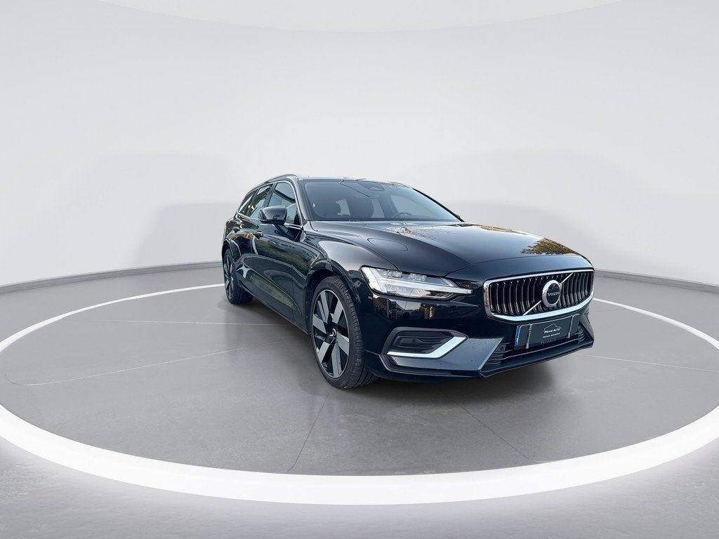 Volvo V60 2.0 B3 Plus Dark |CARPLAY|STOELVW.|H/K|NAVI|CRUISE, 4 cilinders, 1969 cc, 1634 kg, Zwart