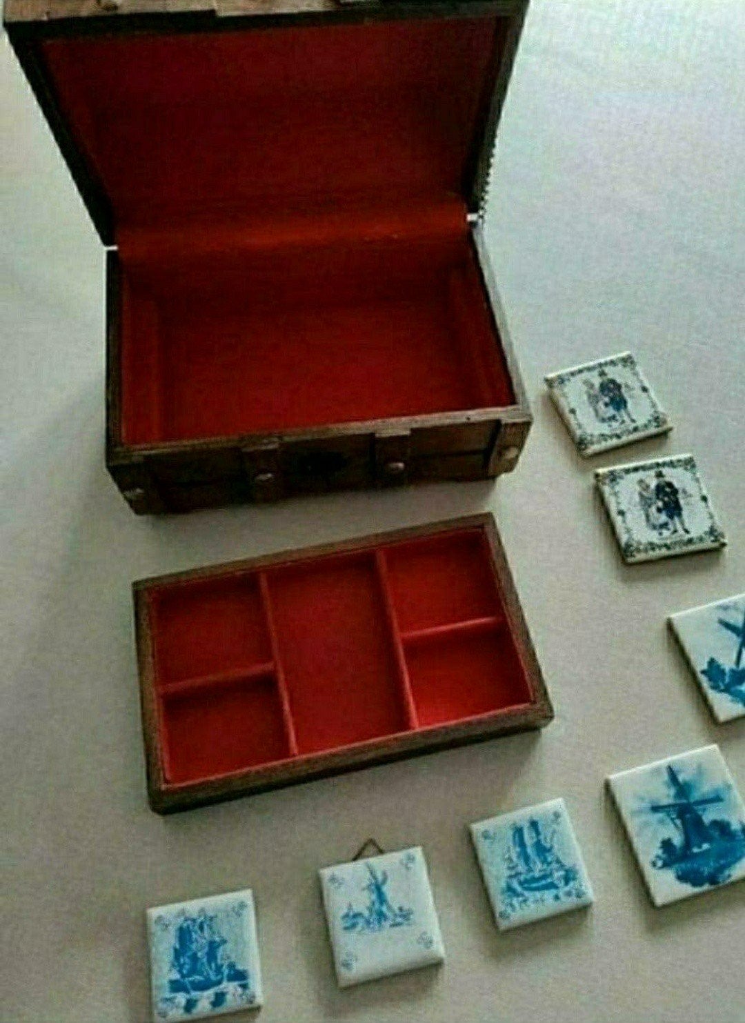 Schatkistje,tegeltjes,Velours,hout,1950,Wandtegeltjes,kistje, Ophalen of Verzenden