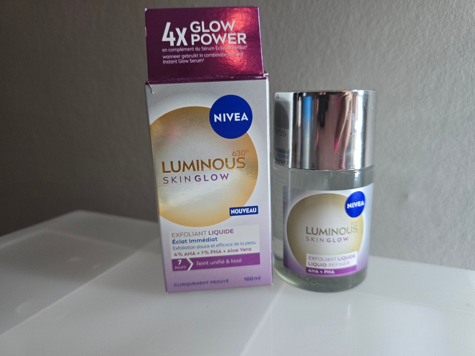 NIVEA Luminous 630 Skin Glow Exfoliant Liquid Refiner, Ophalen of Verzenden, Nieuw, Gehele gezicht, Verzorging