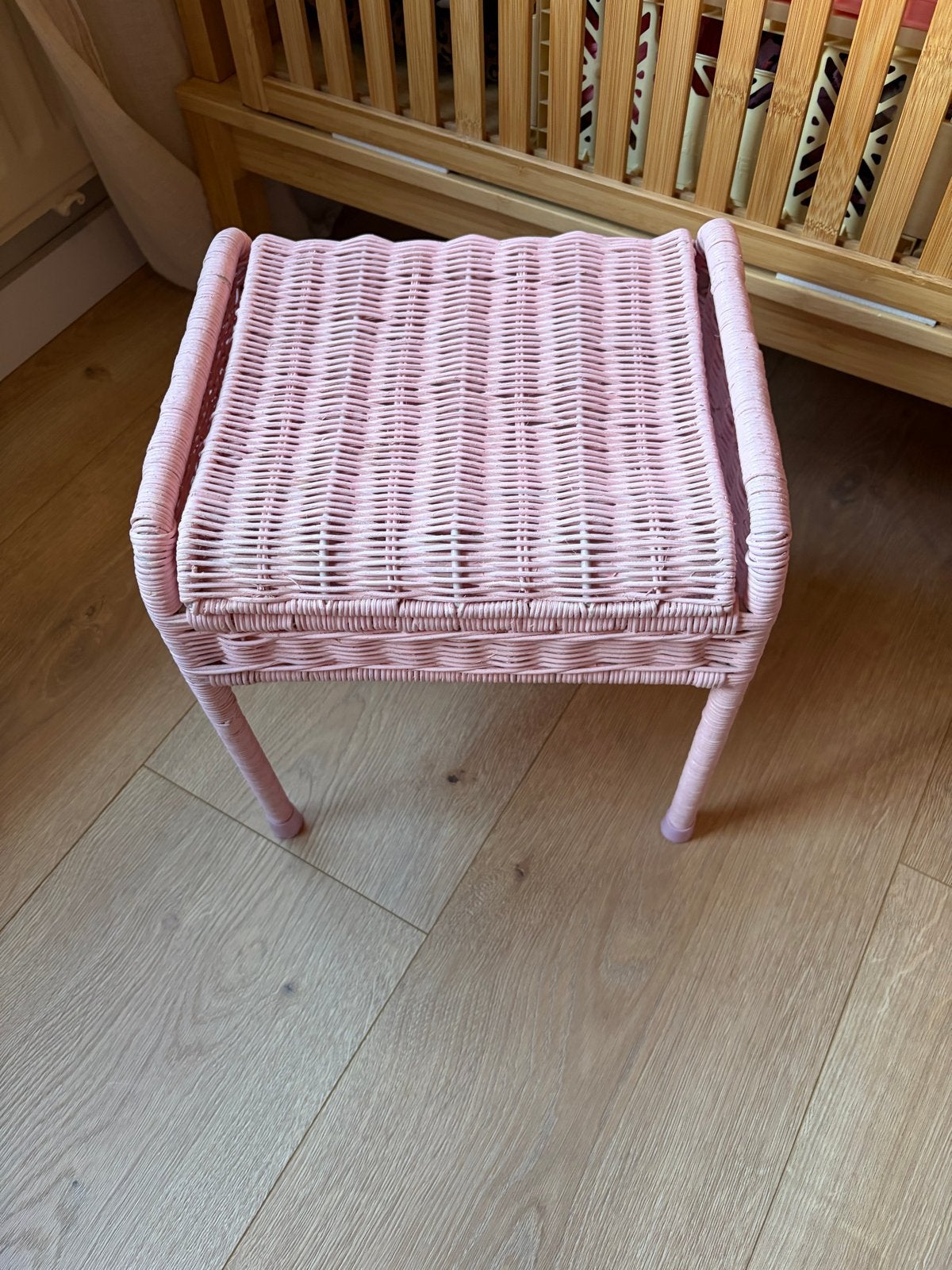 Olli Ella Storie Stool Rotan Kinderkrukje Roze, Ophalen of Verzenden, Gebruikt, Stoel