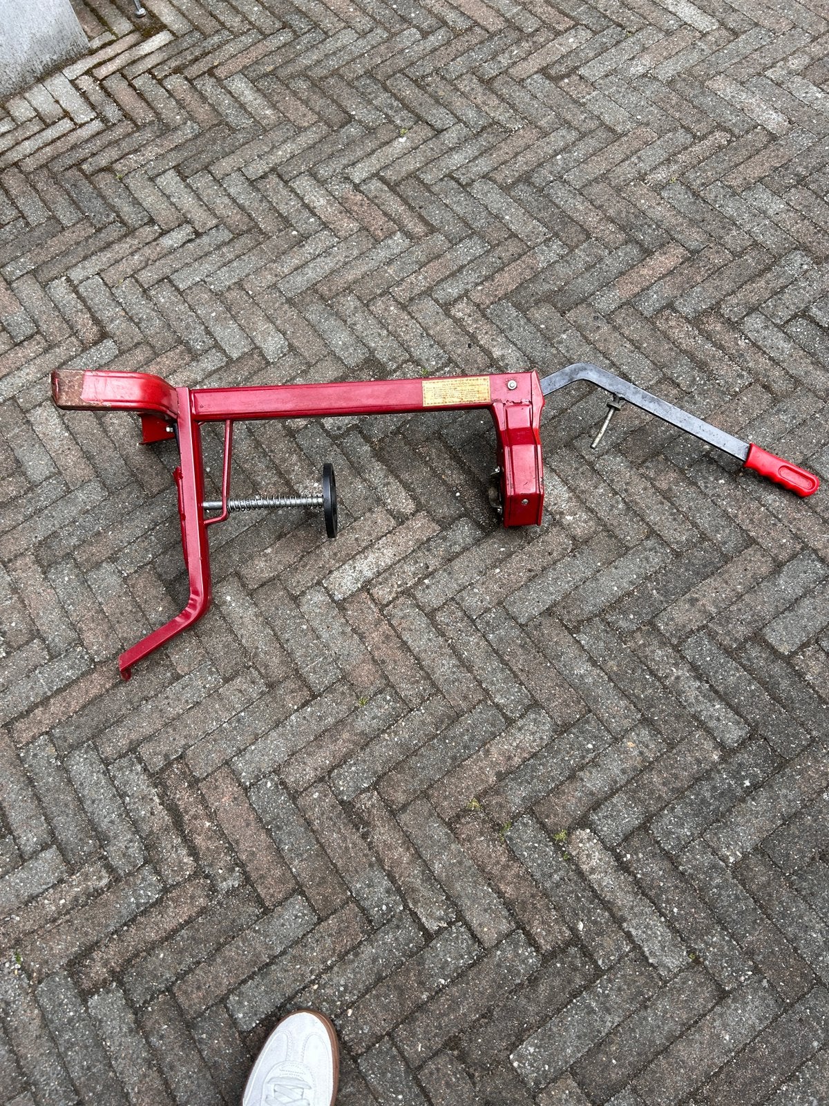 Antieke rode machine om wijnflessen te kurken. , 105 cm hoog, Ophalen of Verzenden