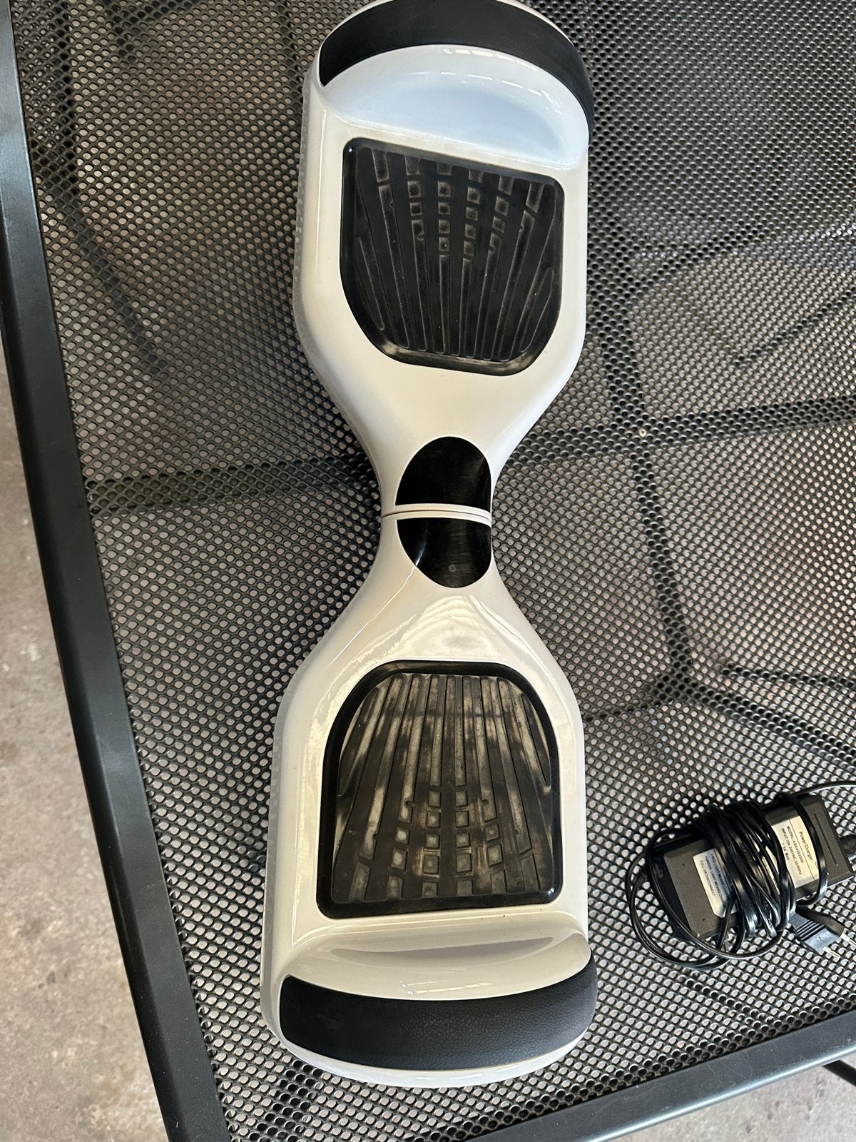 Witte Hoverboard met oplader en extra beschermhoezen, Ophalen, Gebruikt, Elektrische step (E-scooter)