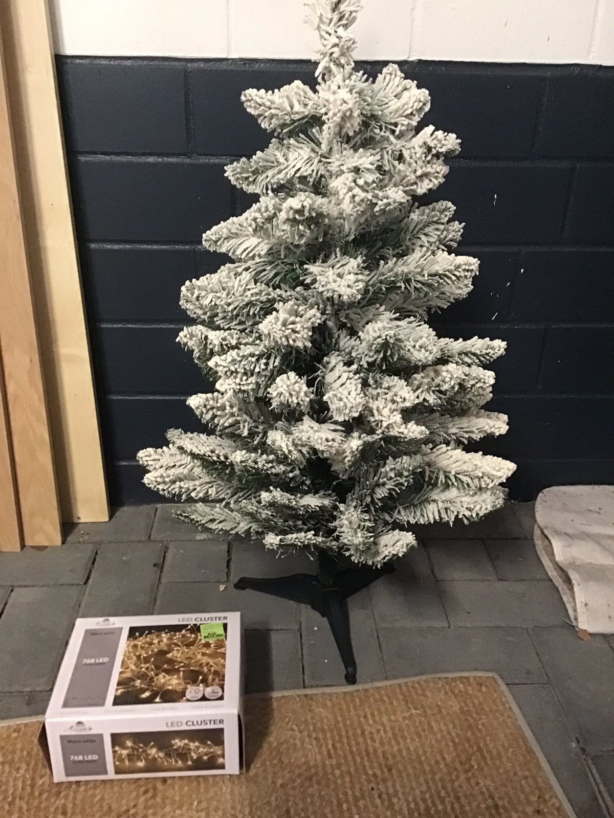 Drie kunstkerstbomen, Ophalen, Nieuw