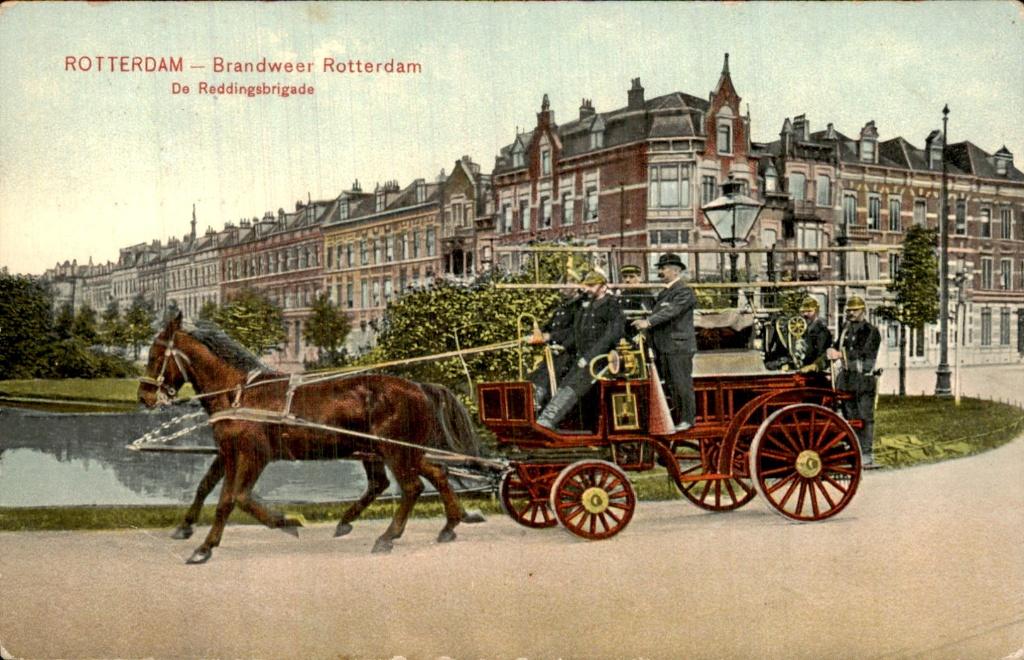 Rotterdam - Brandweer - De Reddingsbrigade, Verzamelen, Ansichtkaarten | Nederland, Gelopen, Zuid-Holland, Voor 1920, Ophalen of Verzenden