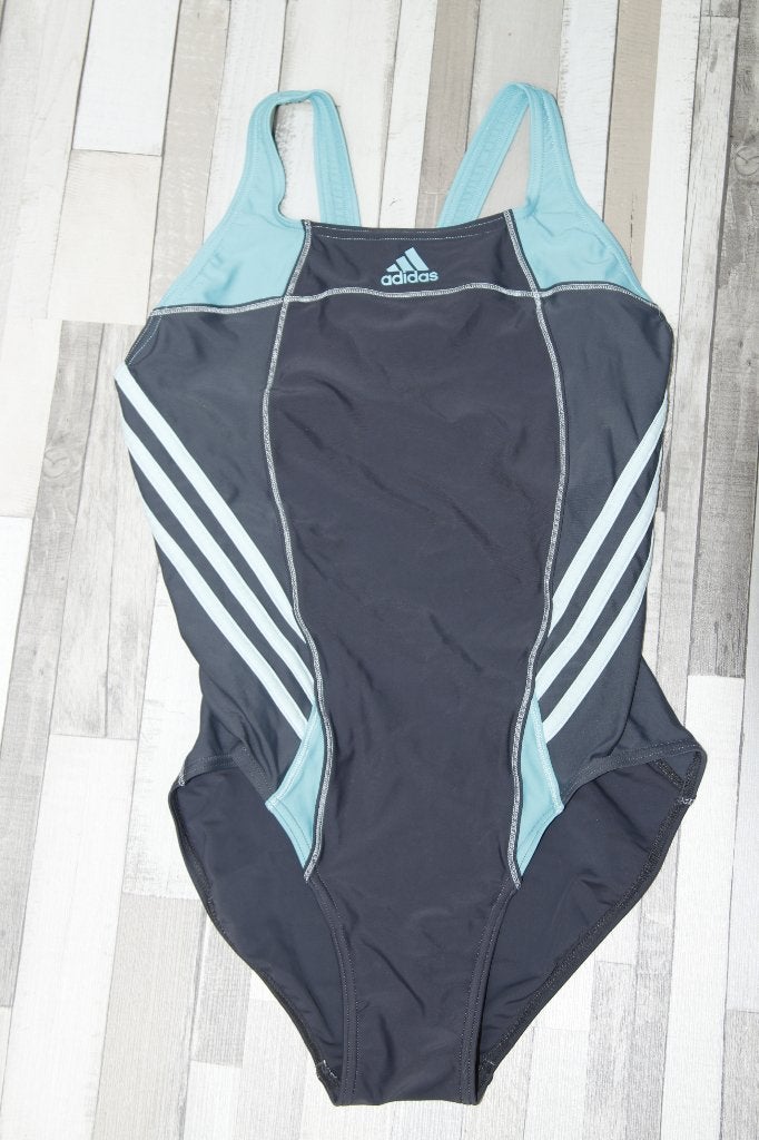 Badpak Adidas maat XS grijs blauw wit, Kleding | Dames, Adidas, Badpak, Ophalen of Verzenden, Zo goed als nieuw