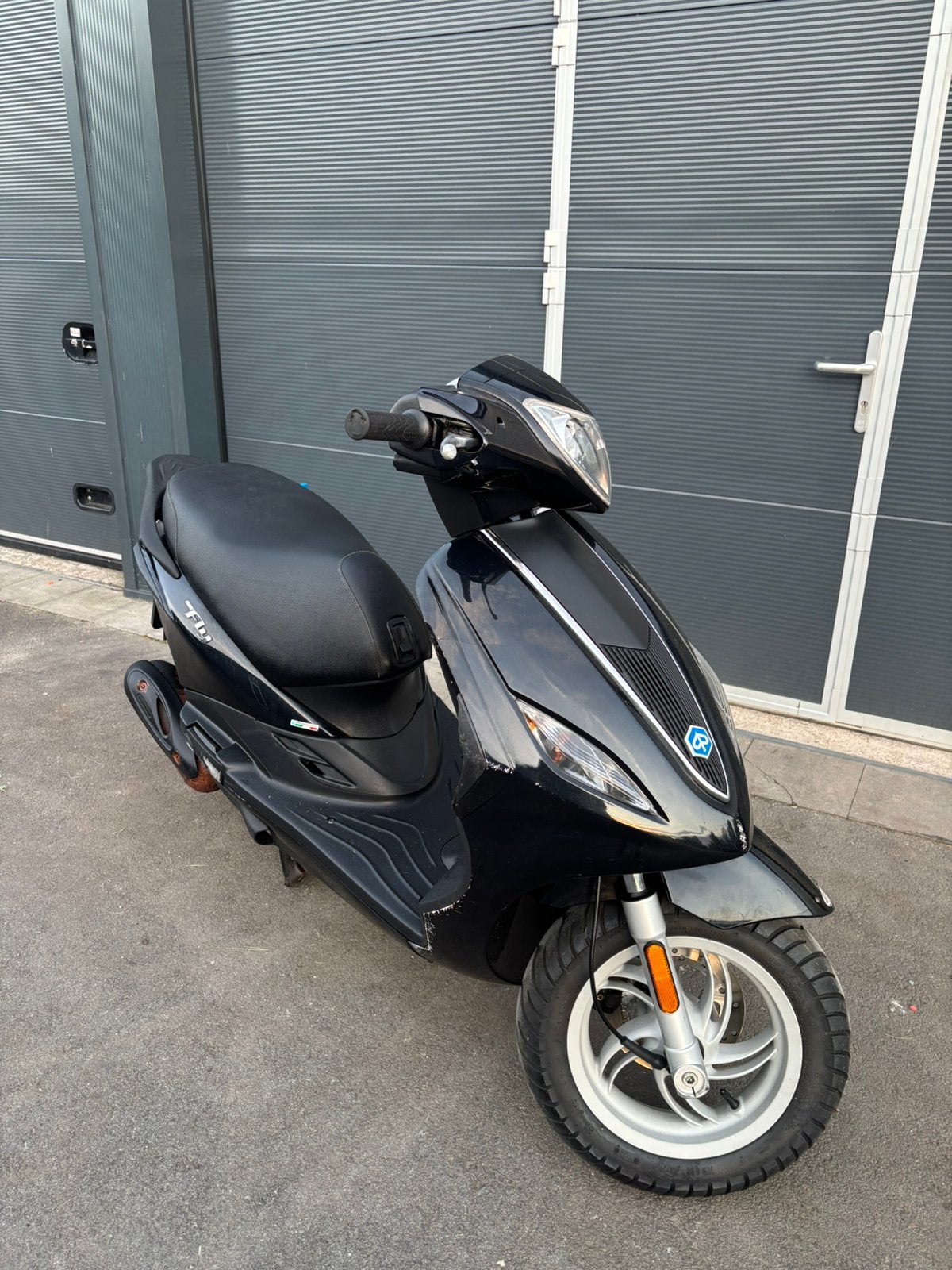 Piaggio New fly 4t 2v brom opknapper BJ 2015, Ophalen, Zo goed als nieuw, Benzine, Fly