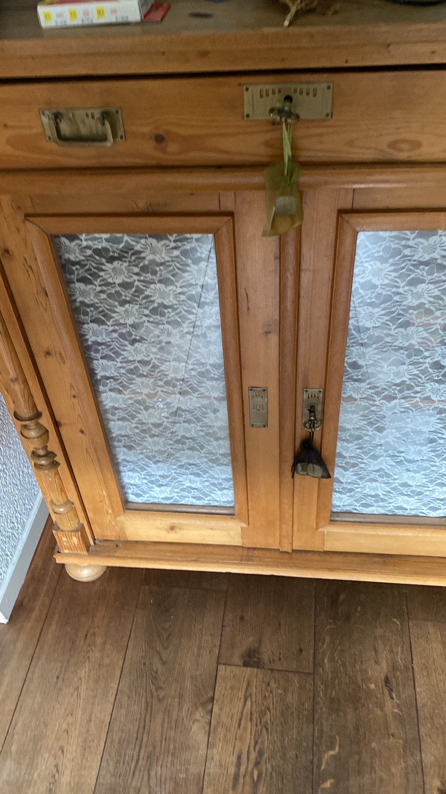 Antiek grenen kast., Ophalen