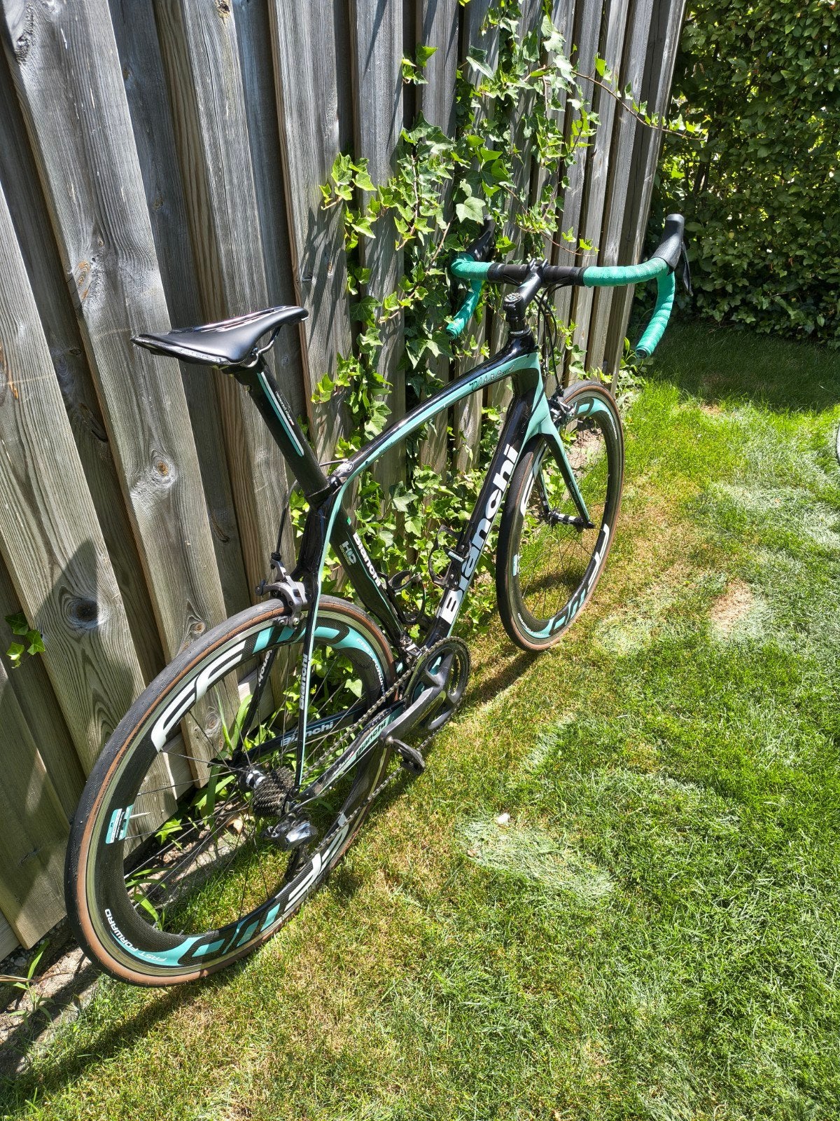 Bianchi Oltre XR.2 61cm incl. FFWD wielen, 28 inch, Carbon, Zo goed als nieuw, 61 tot 65 cm